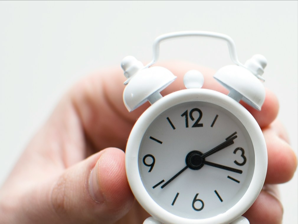 Procrastinarea – ce este, cauze și 10 metode pentru a o depăși