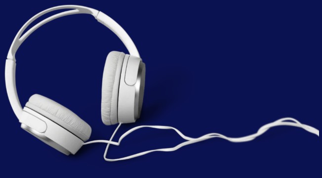 BrainTune - terapie audio binaurală, ascultată cu căști